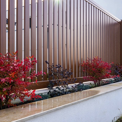 Alu Zaun - cherry wood